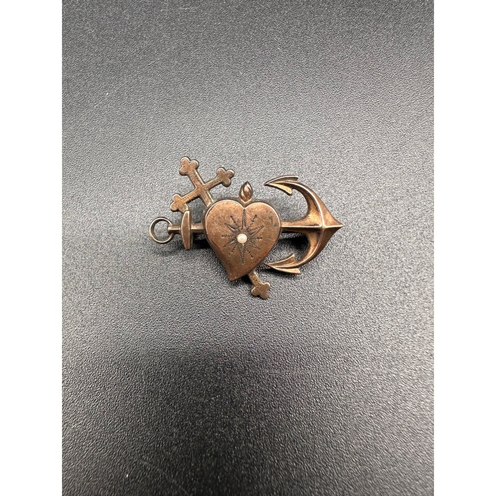Antique Faith Hope Charity Brooch Pin Pendant Heart Anchor Cross Gold Tone 1.25"